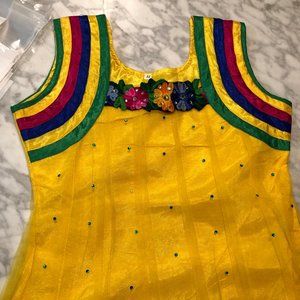 BRIGHT AND YELLOW SUNSHINE SUIT FOR LITTLE GIRLS